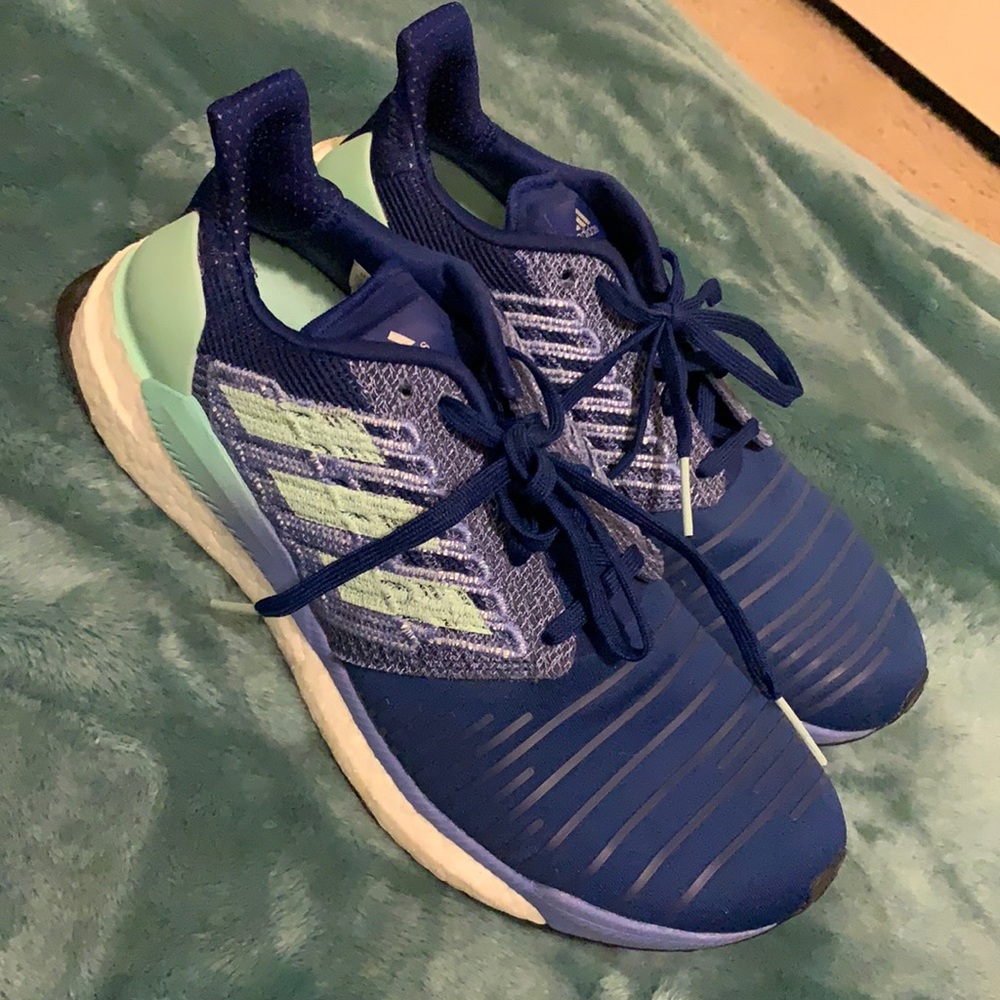 adidas solar boosts